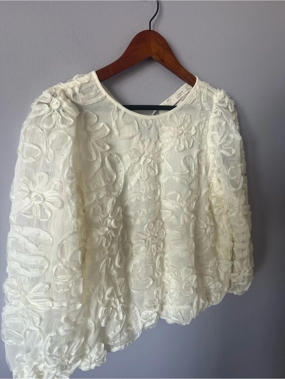 LOFT Ivory Floral Appliqué Puff Sleeve Blouse
